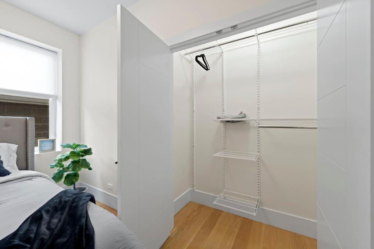 Apartment 3 Bdr Astonishing New Steps From United Center Chicago
