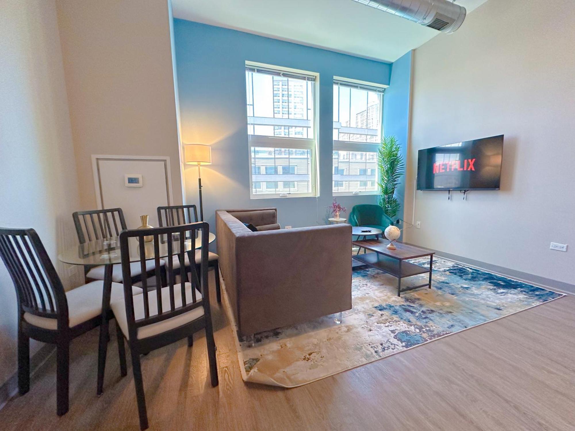Apartment Mccormick 2br/2ba Oasis With Optional Parking, Patio, Gym For Up To 6 Guests *