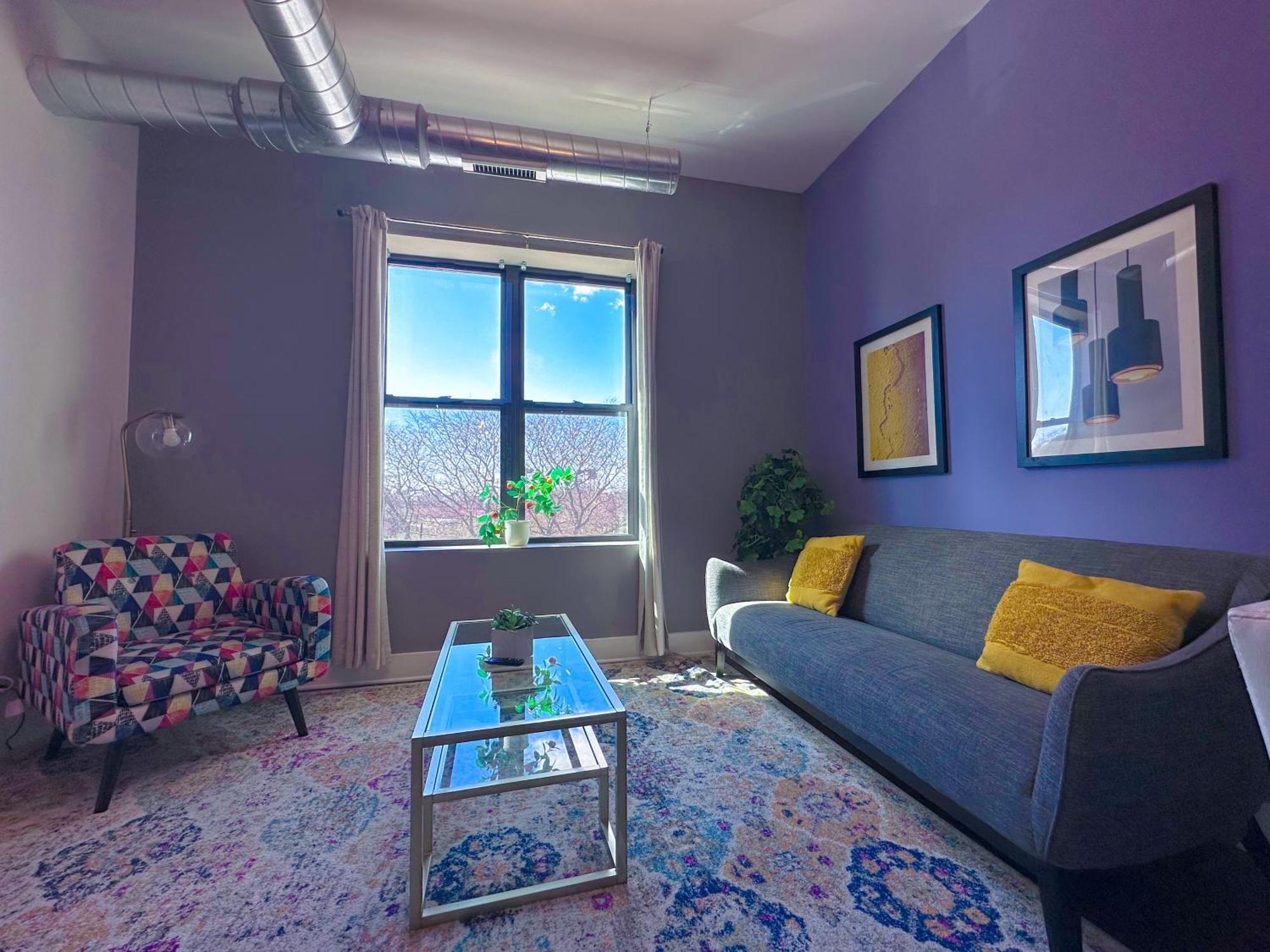 Mccormick Place 420 Friendly 3br/2ba With Optional Parking *