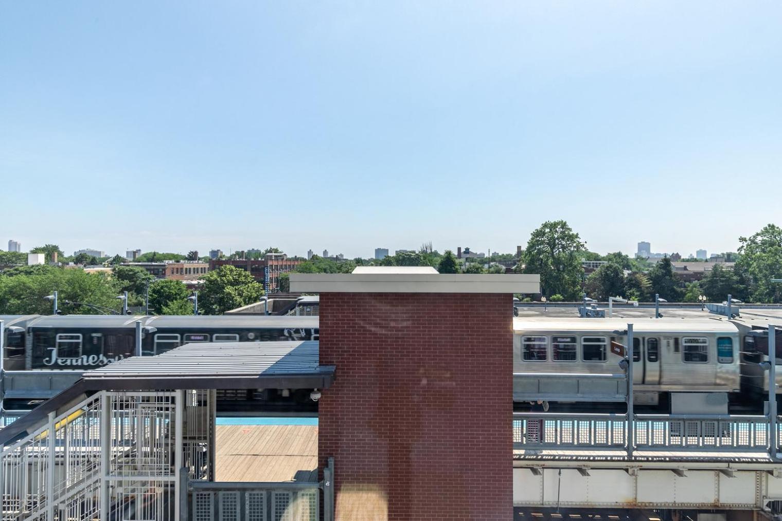Ravenswood 2br W Rooftop Bbq Next To Brown Line Chi-400 Apartment Chicago