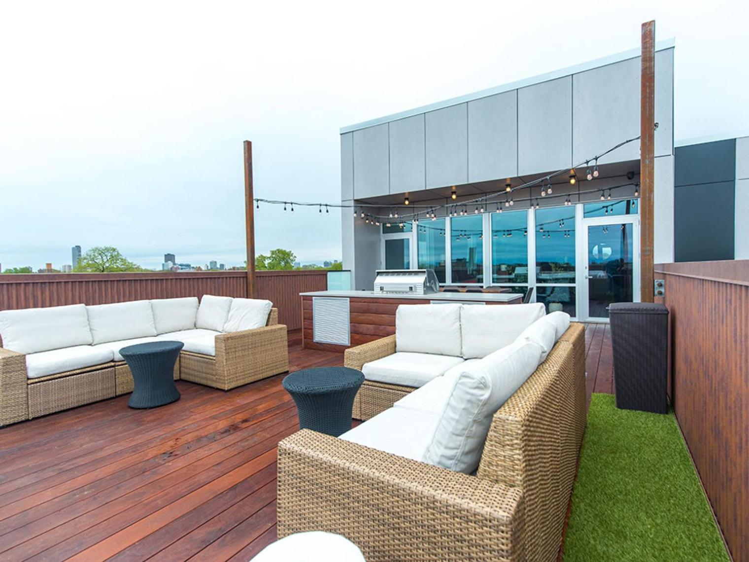 Ravenswood 2br W Rooftop Bbq Next To Brown Line Chi-400 Apartment Chicago