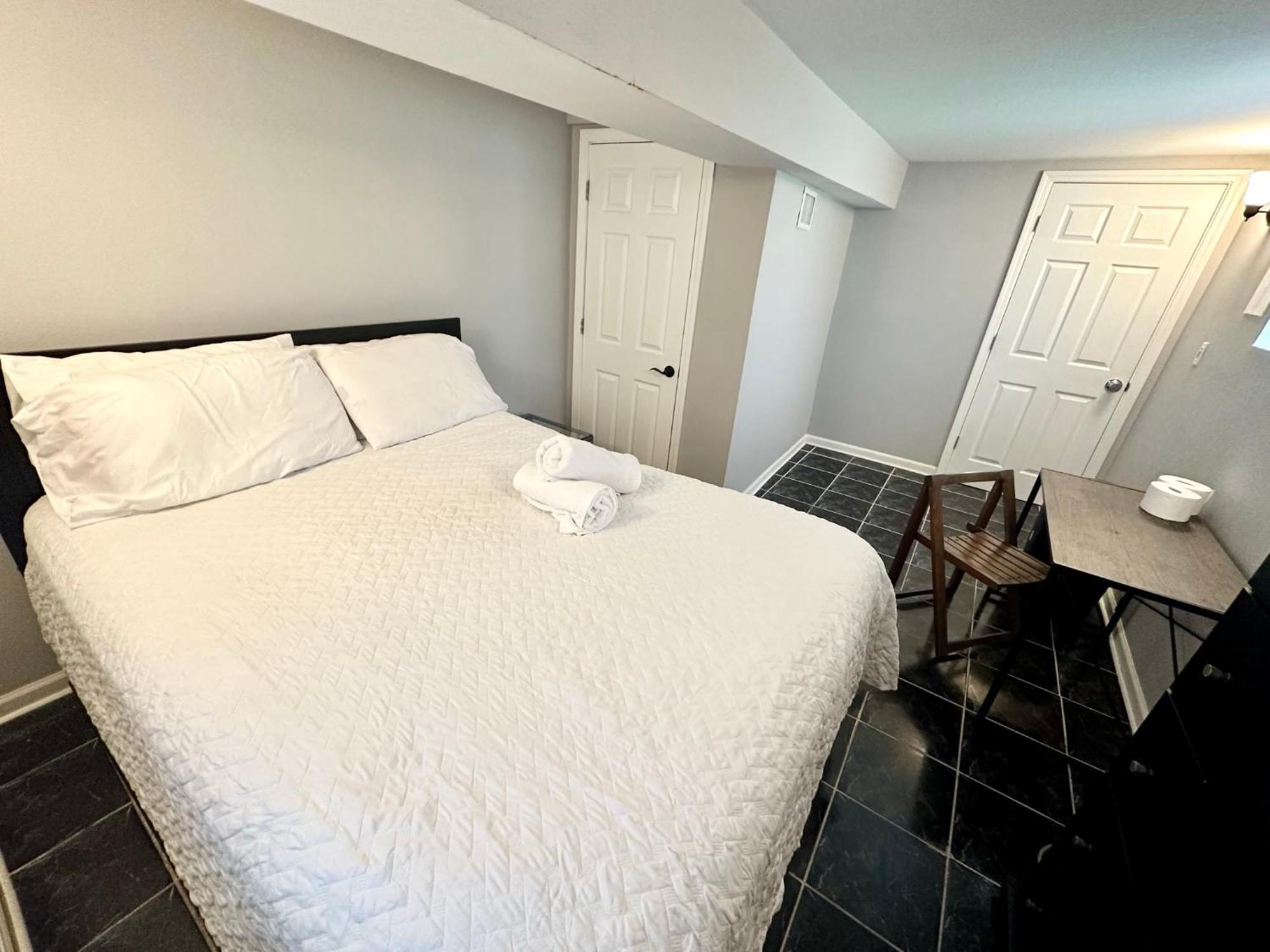 Close To Downtown - Free Parking