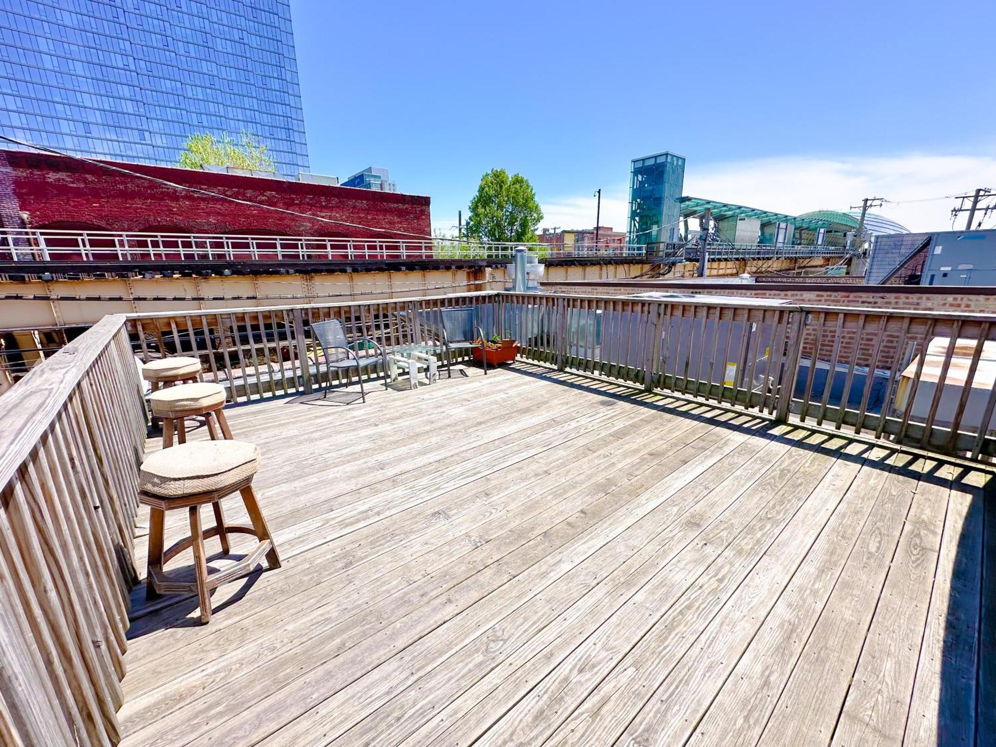 Apartment Mccormick 420 Friendly 2br With Optional Parking For Up To 6 People *