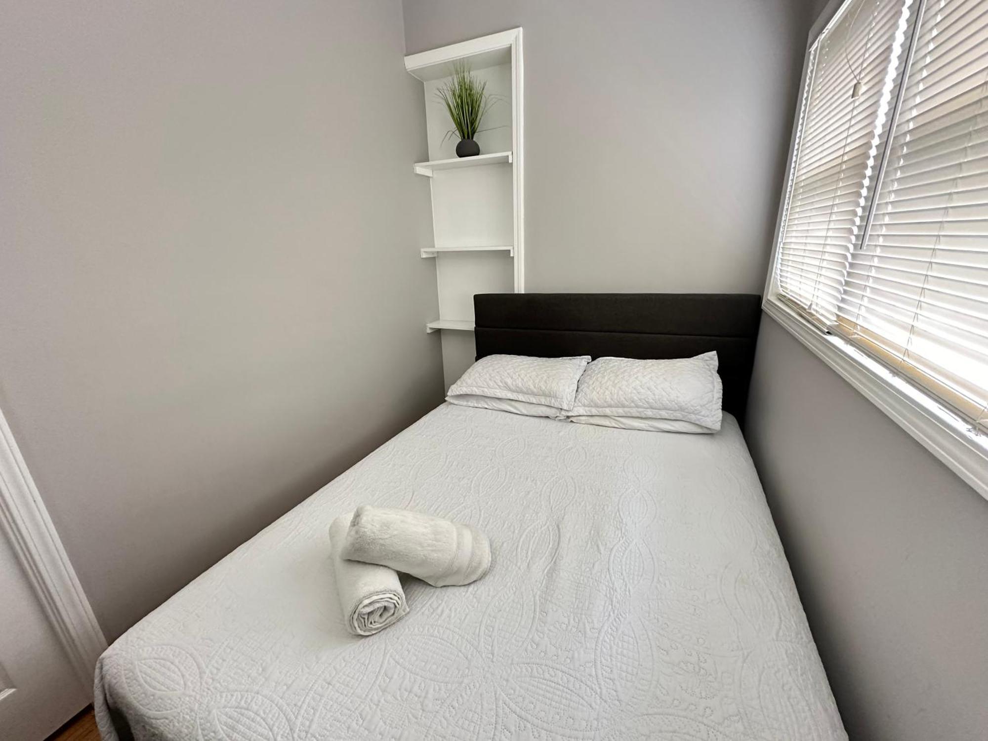 Wonderful Close To Downtown - Free Parking Homestay Chicago