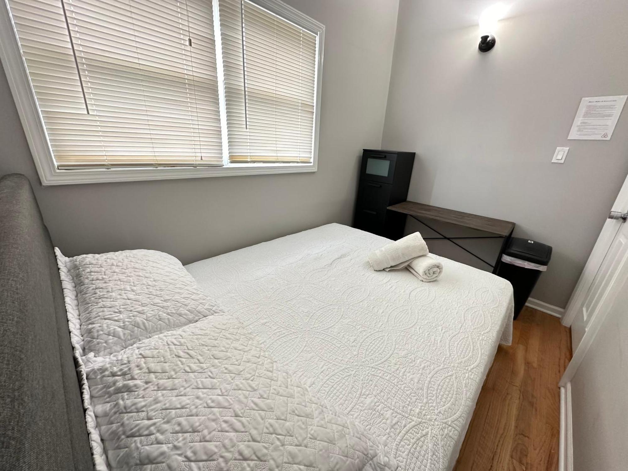 Wonderful Close To Downtown - Free Parking