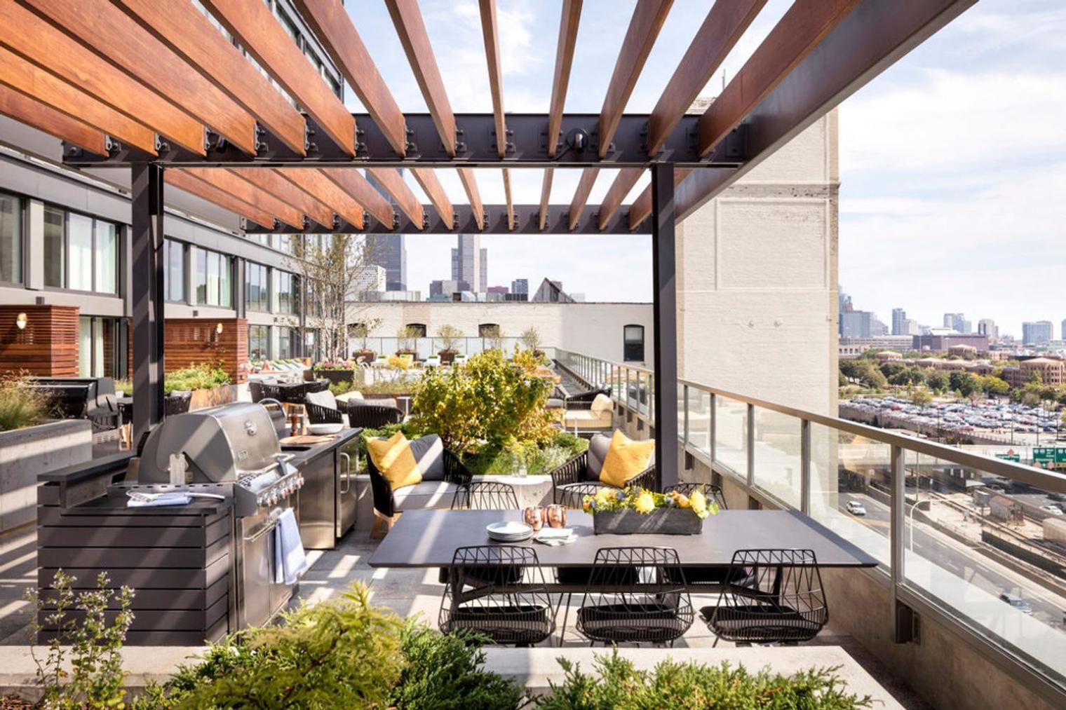 W Loop W Gym Pool Coworking Nr Uic Chi-396 Chicago