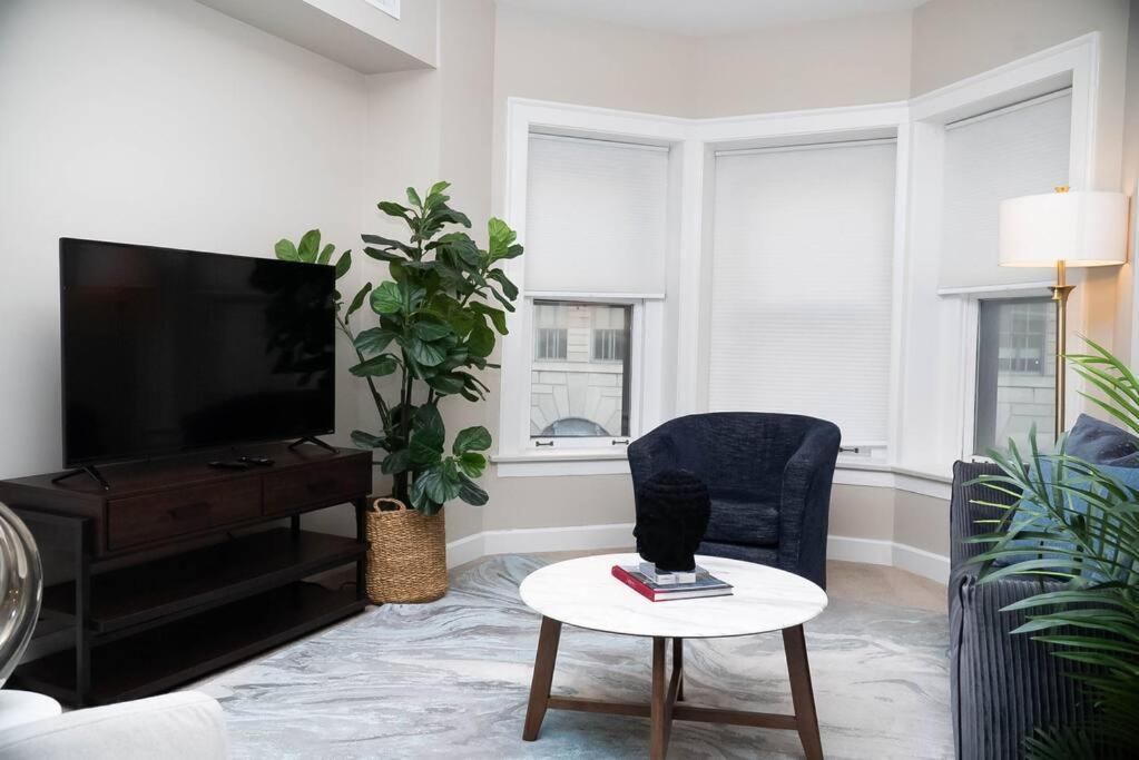 Duplex Chic River North Retreat Holiday home Chicago