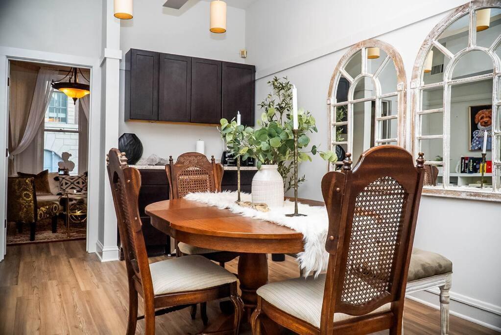 Duplex Chic River North Retreat Holiday home Chicago