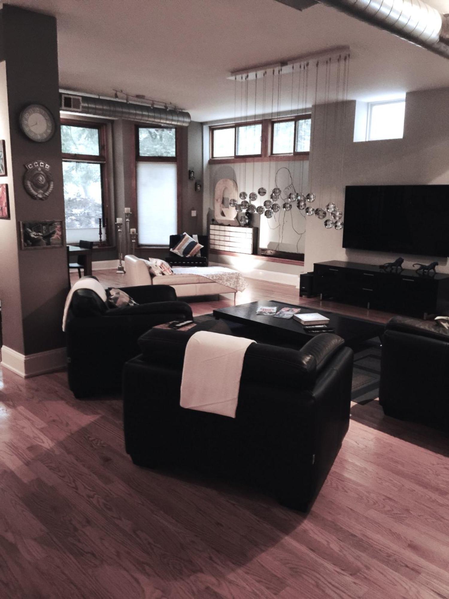 House 5863- Chicago's Premier Bed & Breakfast Chicago