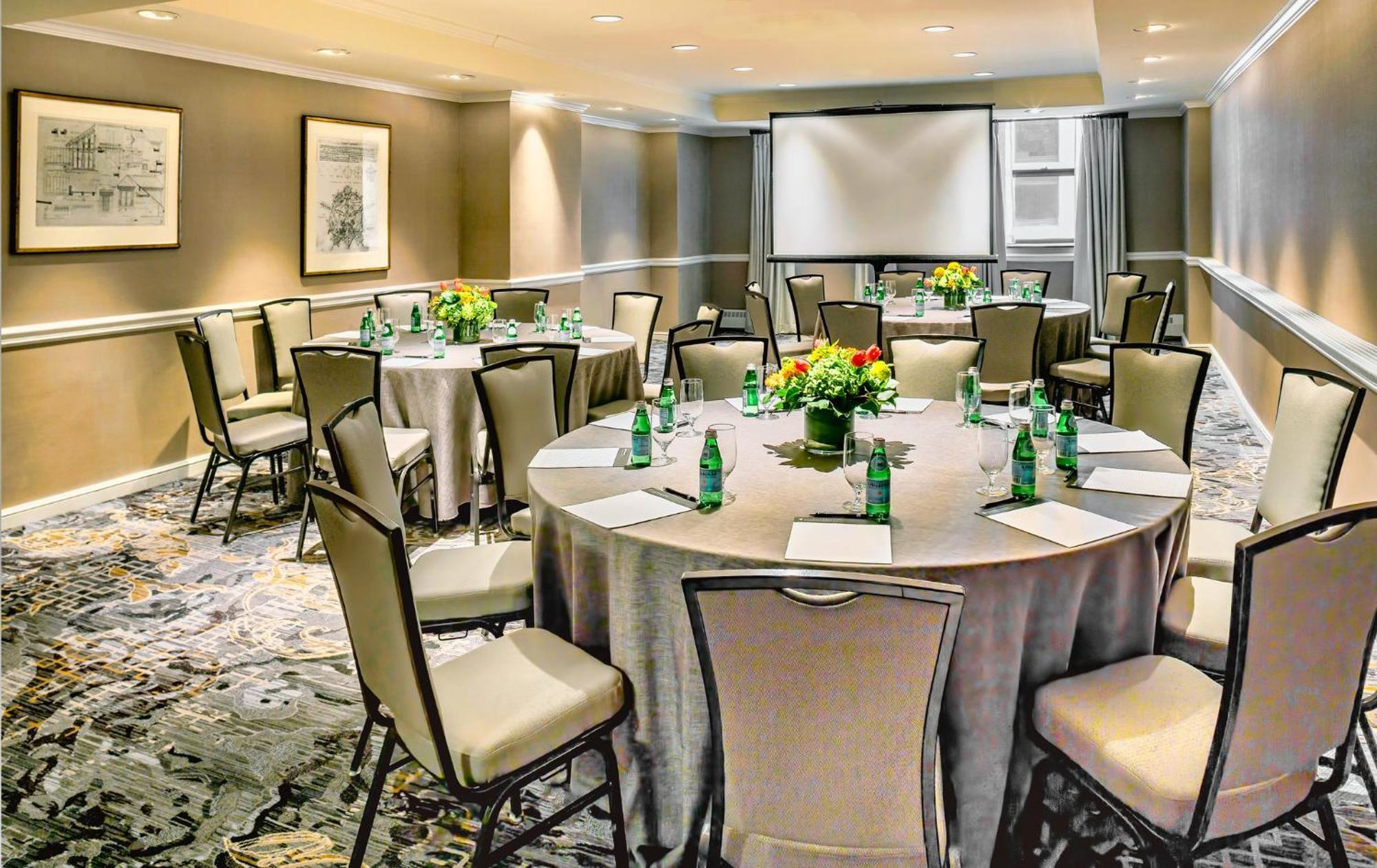 Hotel Intercontinental Magnificent Mile By Ihg 4*