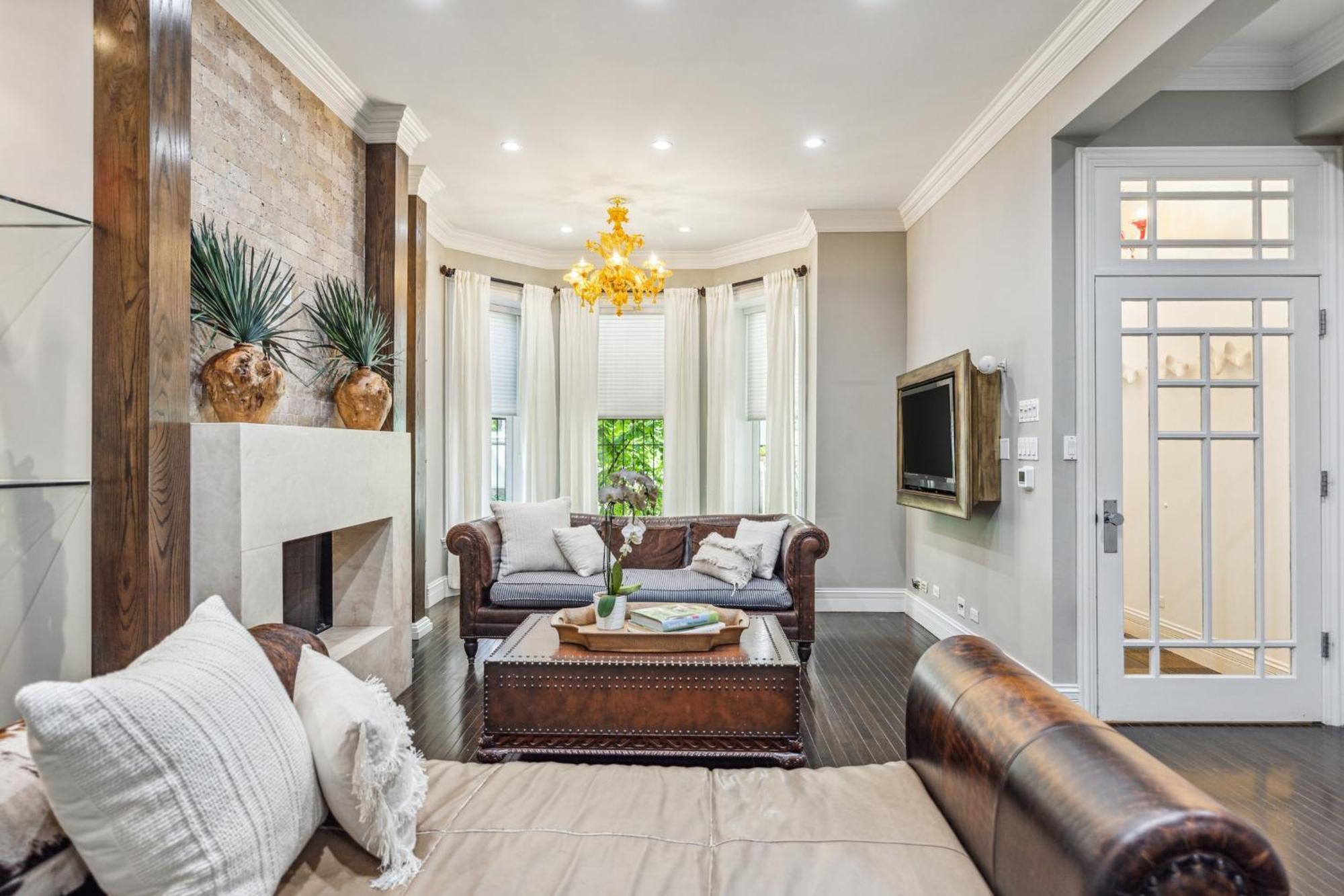 Gold Coast Next To Oak Street Apartment