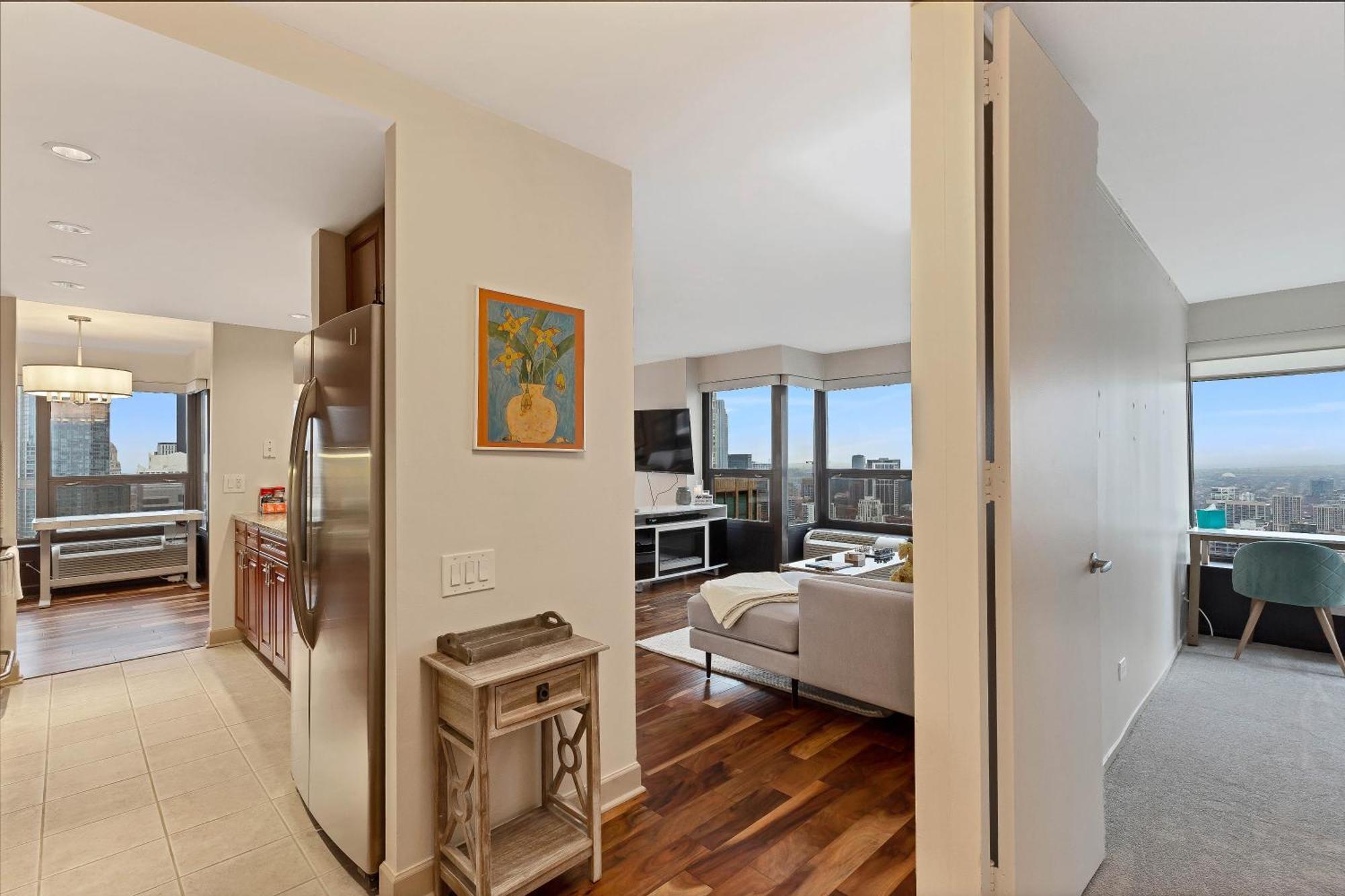 2bd River North With Million Dollar Views!