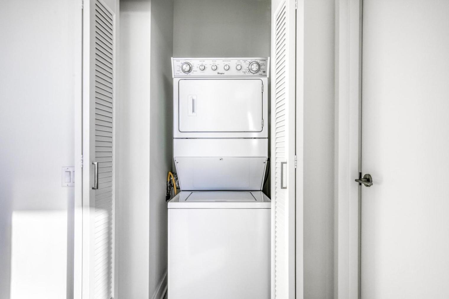 Apartment W Loop 1br W Pool Coworking Gym 1 Block To L Chi-523 Chicago