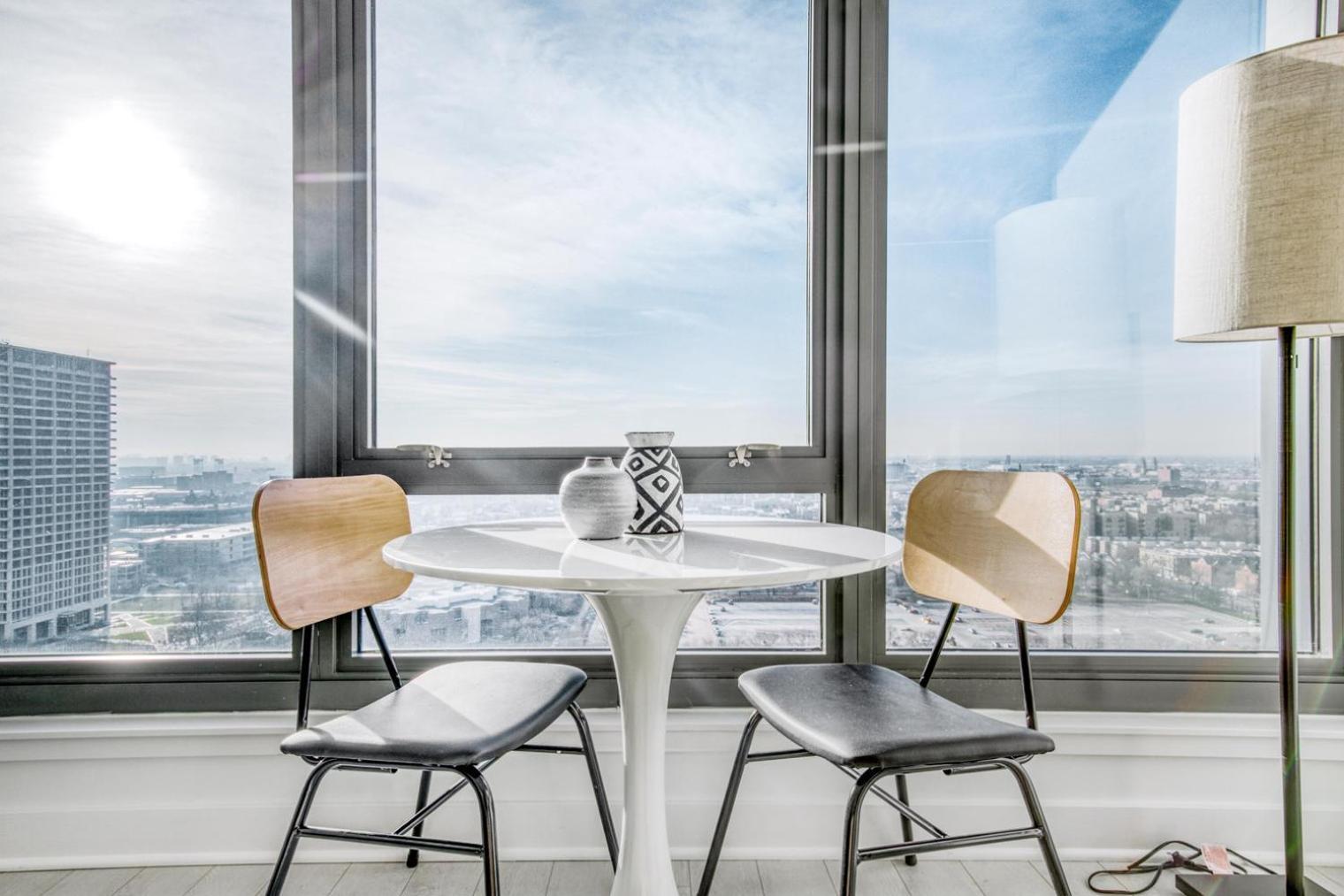 Apartment W Loop 1br W Pool Coworking Gym 1 Block To L Chi-523 Chicago