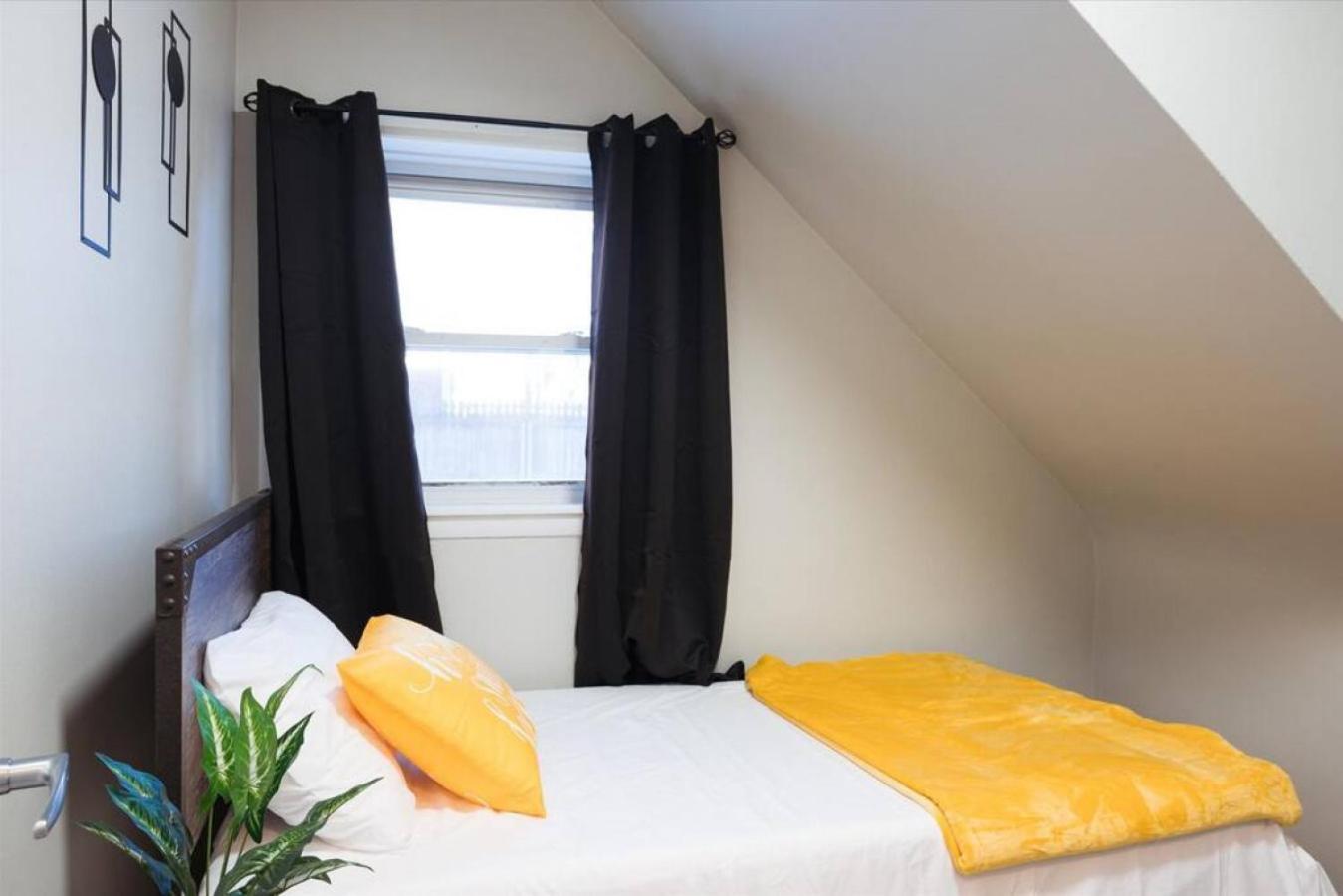 Cute 2 Bedrooms - 12 Min From Downtown Chicagi * Chicago