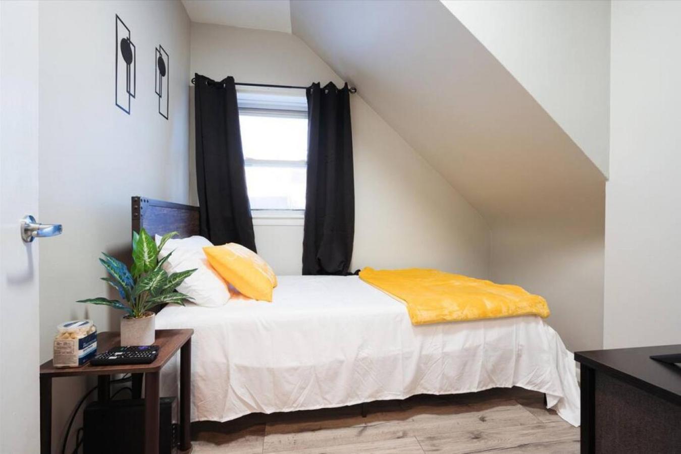 Cute 2 Bedrooms - 12 Min From Downtown Chicagi Apartment Chicago