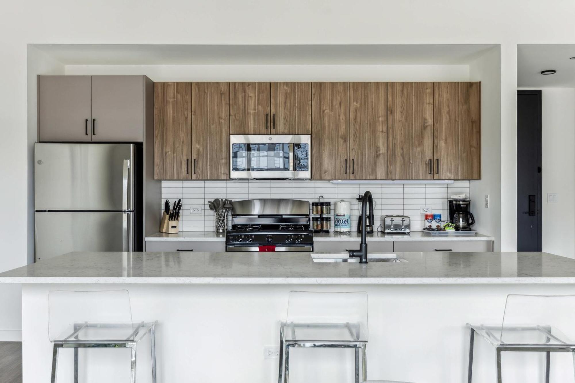 3br Luxury Modern *