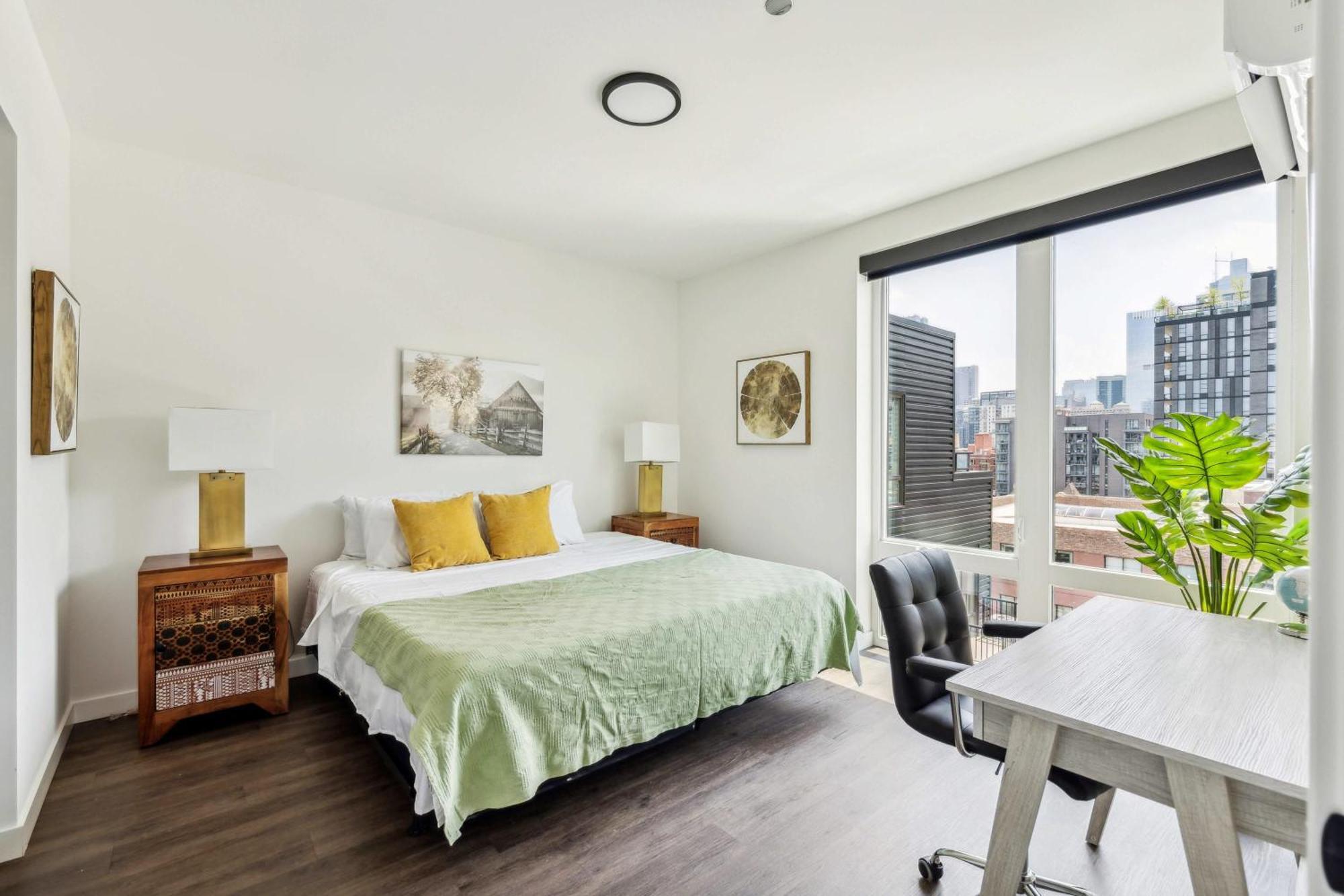 3br Luxury Modern Apartment Chicago