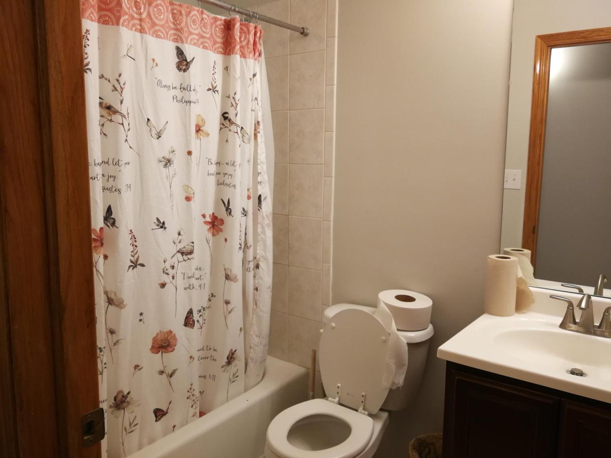 5430 Happy Homestay Chicago
