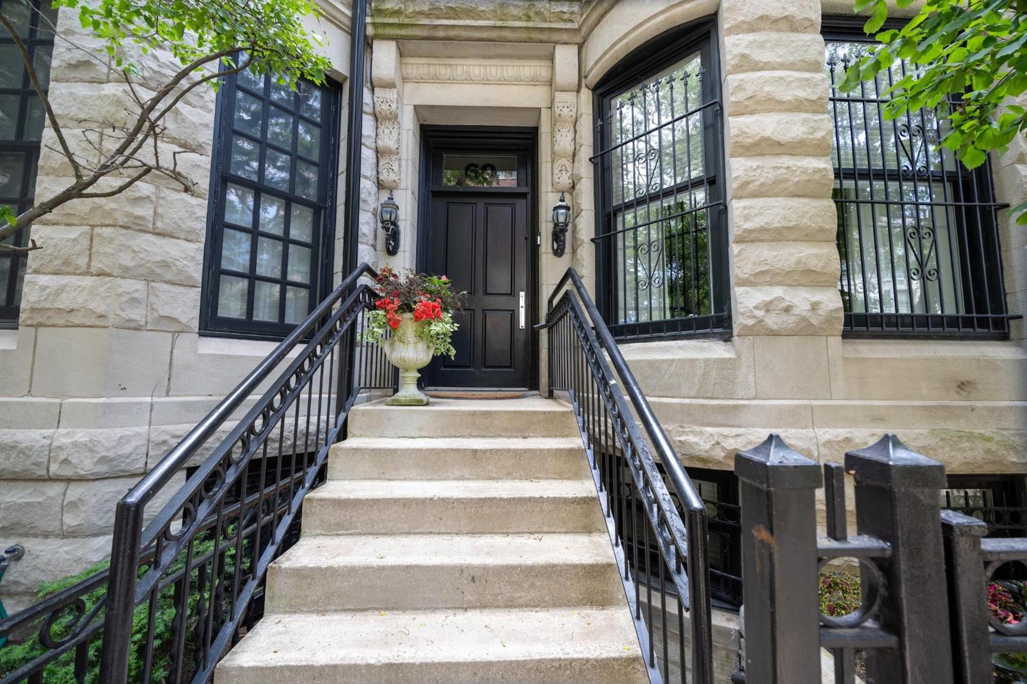 Apartment Gold Coast Next To Oak Street Chicago