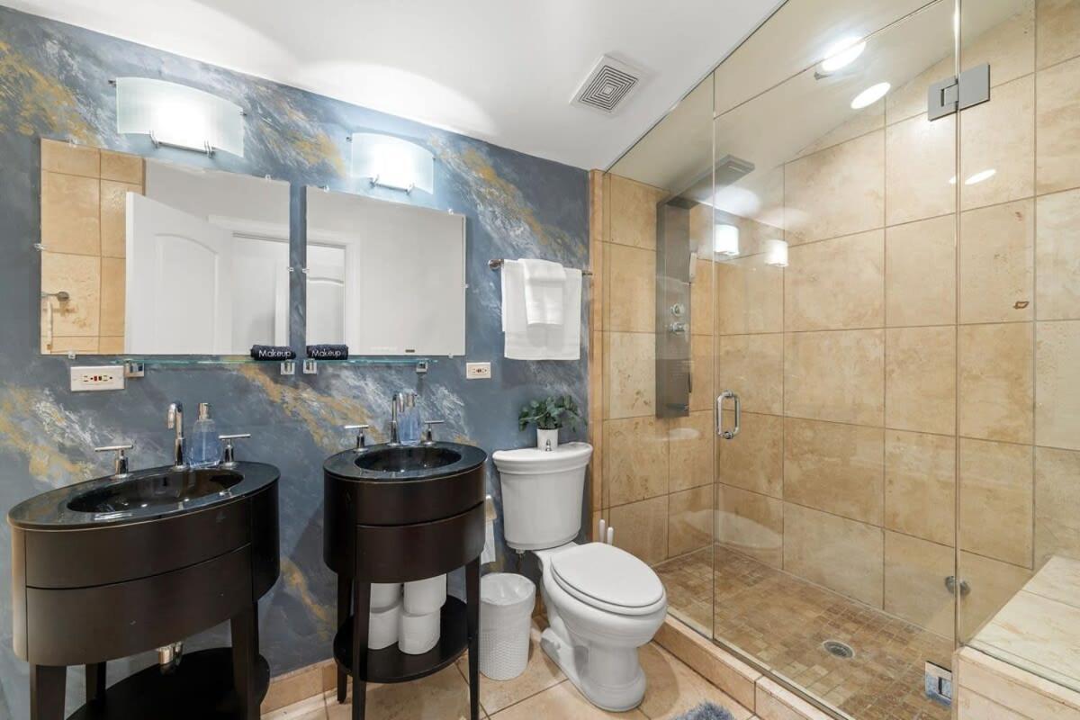 Luxury Retreat With Theater *