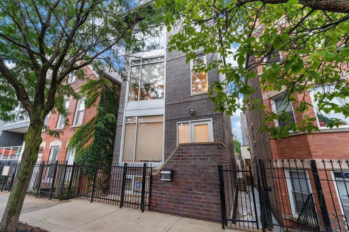 Luxury Retreat With Theater * Chicago
