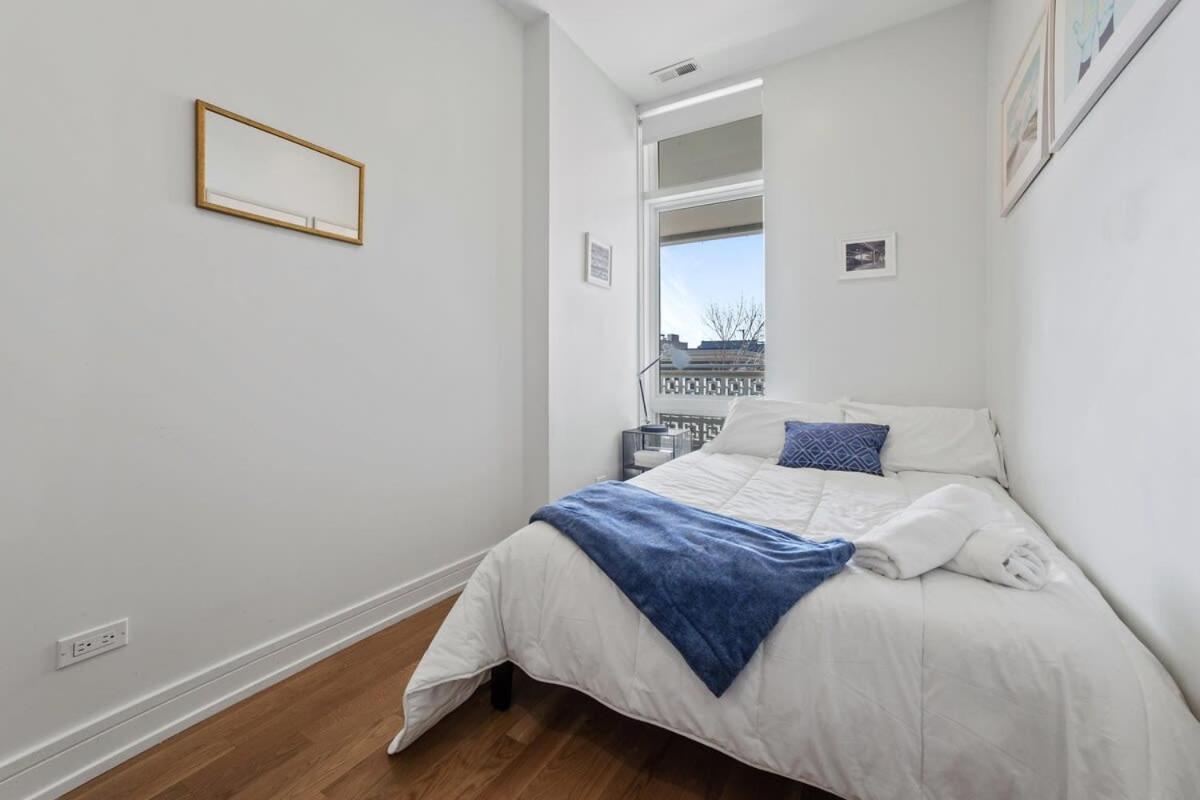 4-bedroom Luxury With Rooftop & Skyline Views