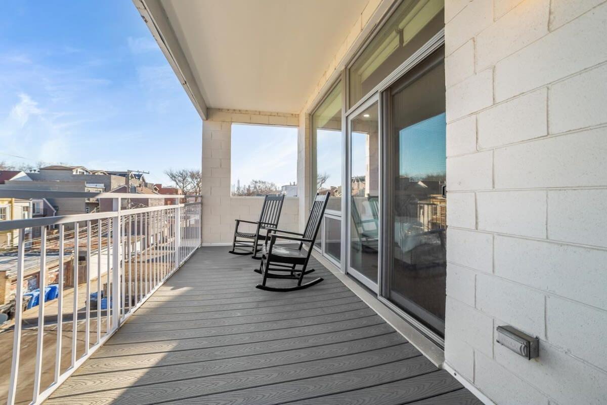 4-bedroom Luxury With Rooftop & Skyline Views Apartment *