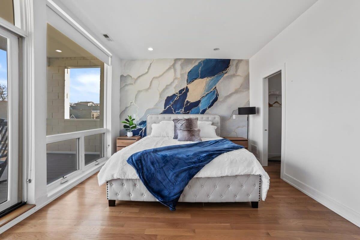 4-bedroom Luxury With Rooftop & Skyline Views * Chicago