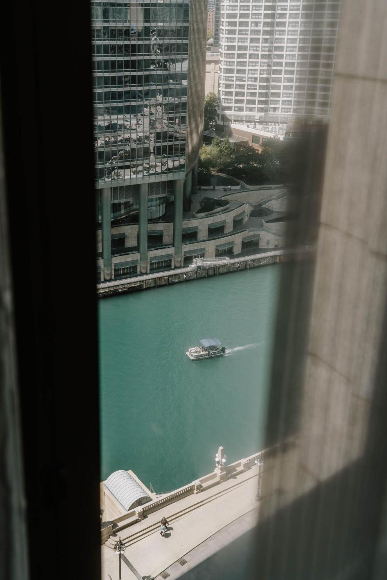 Hotel Club Quarters Wacker At Michigan, Chicago