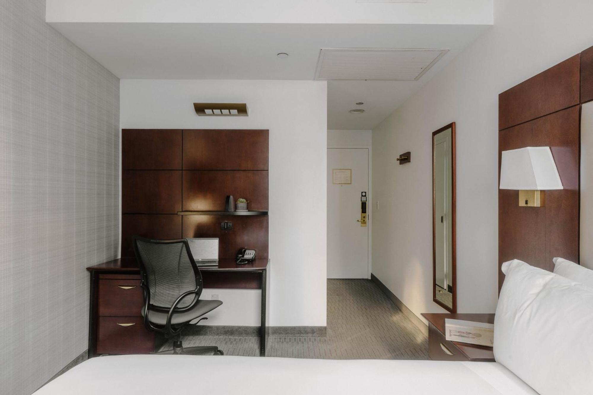 Club Quarters Wacker At Michigan, Chicago