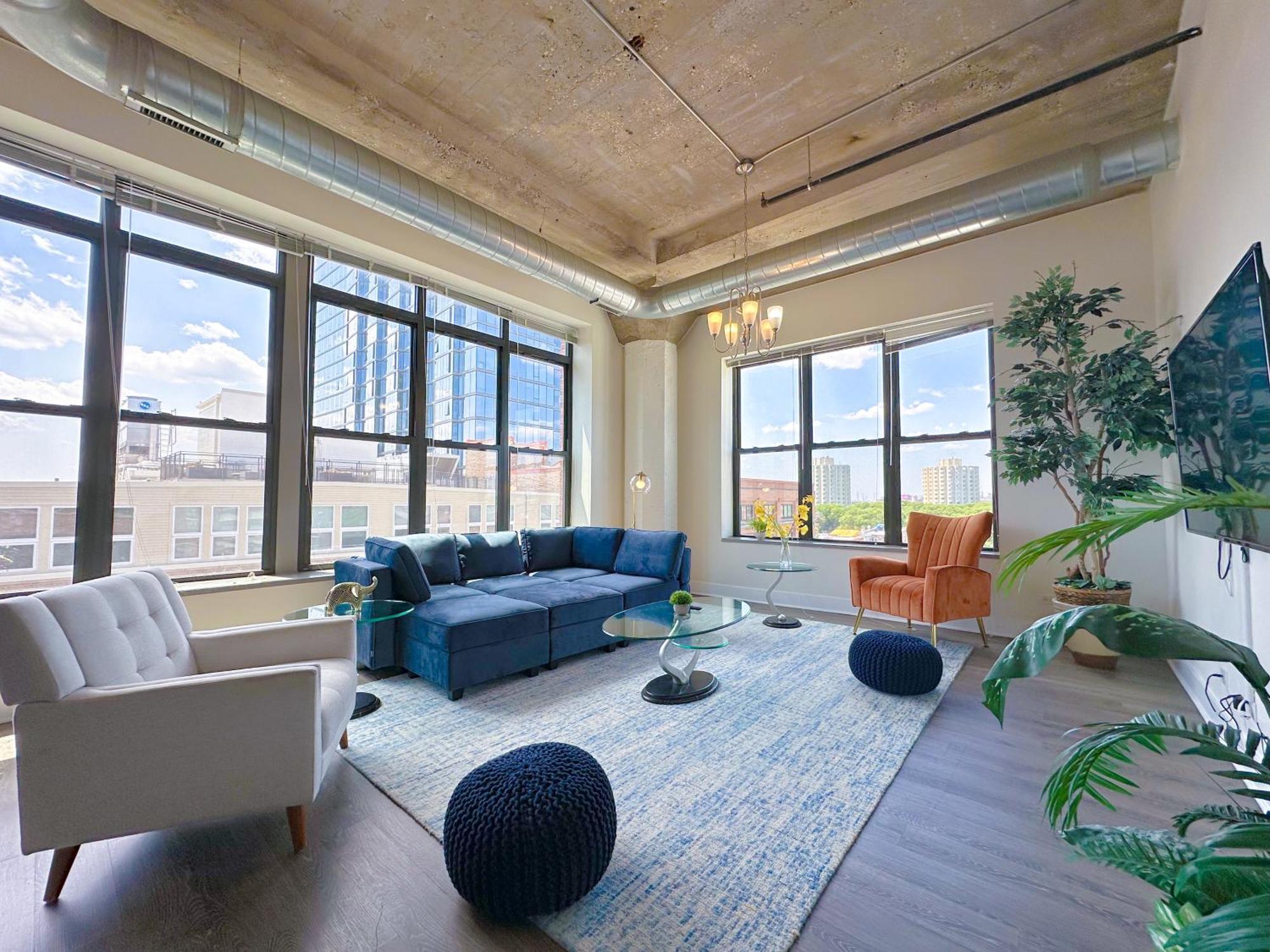 Mccormick Place Downtown: Luxurious 3br/2ba For 10 * Chicago