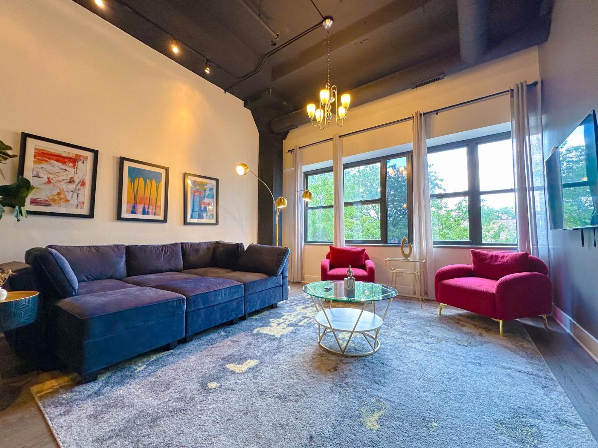 Apartment Mccormick 3br/2ba With 6 Twin Beds & Sofa Bed, Optional Parking & Gym *