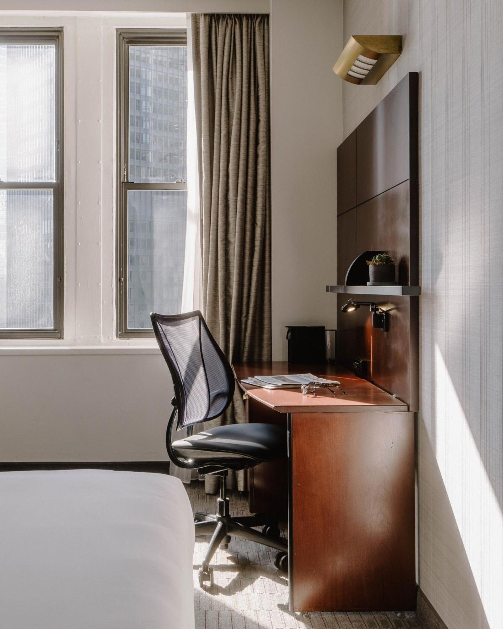Club Quarters Wacker At Michigan,
