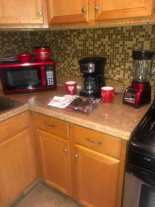Apartment Tones Comfort Near U Of Chgo And 20min Dtwn Chgo