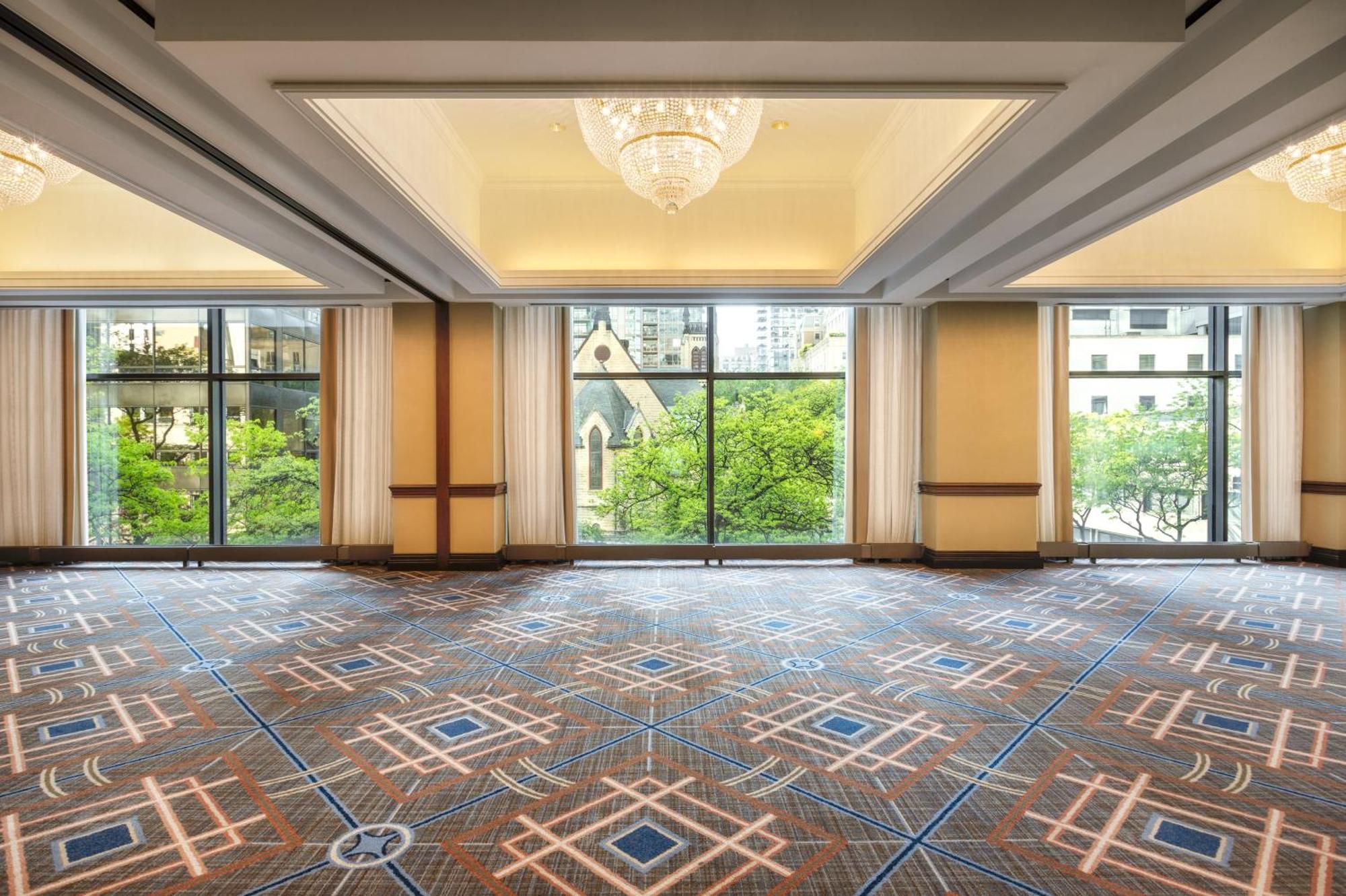 Omni Hotel 4*