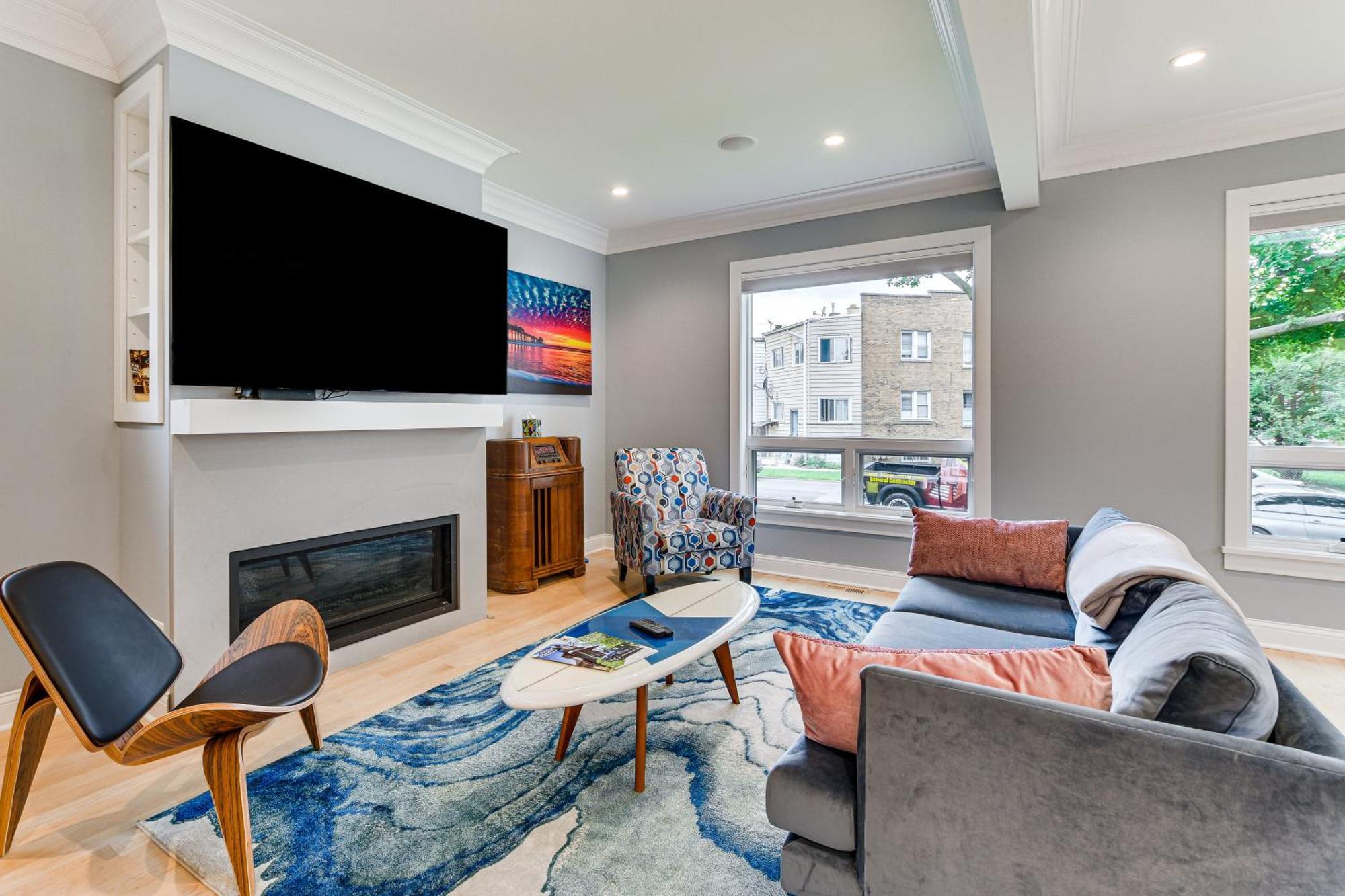 Holiday home Awesome With Game Room, Deck And Yard! Chicago