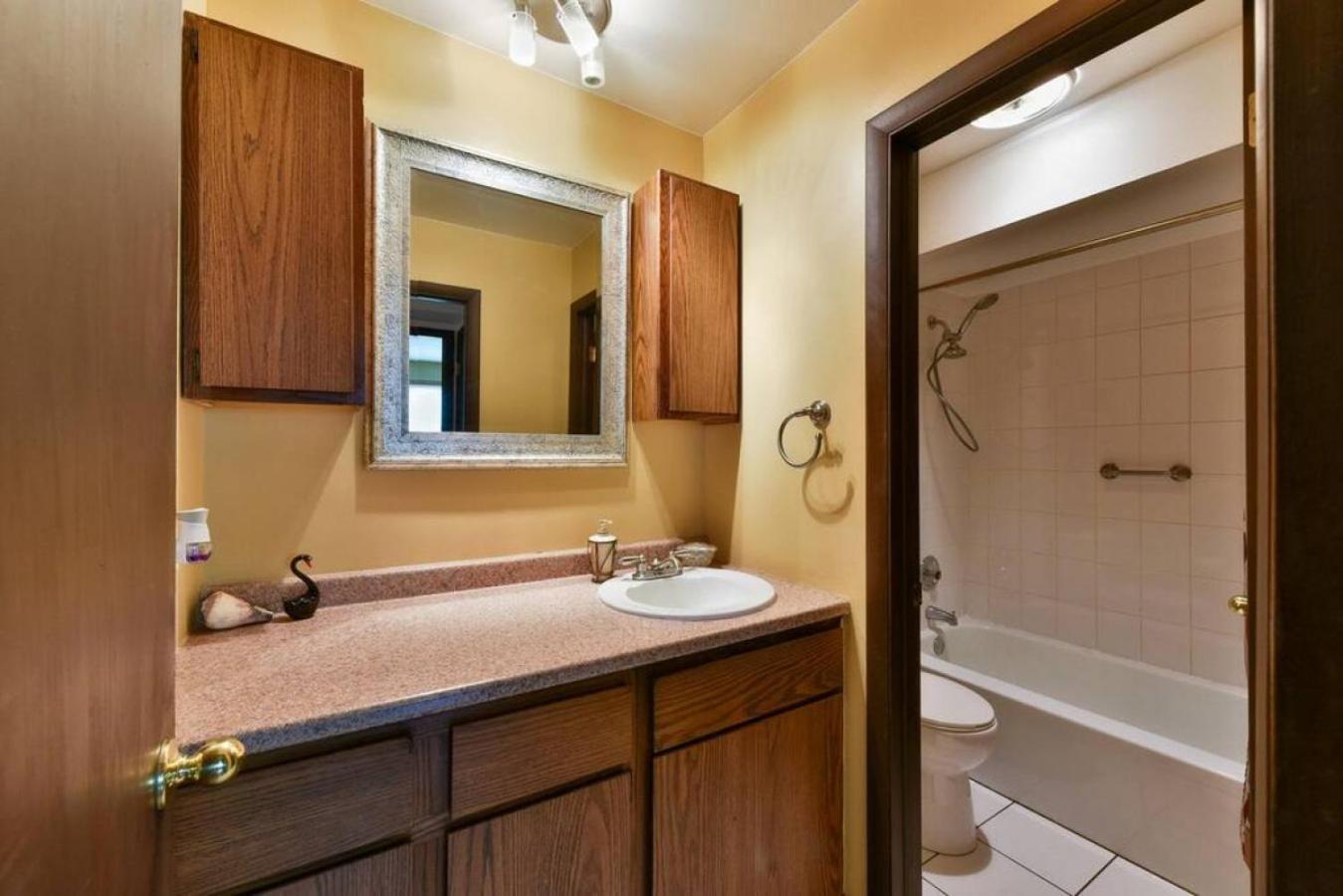 Apartment Luxurious In Rated Neighborhood Chicago