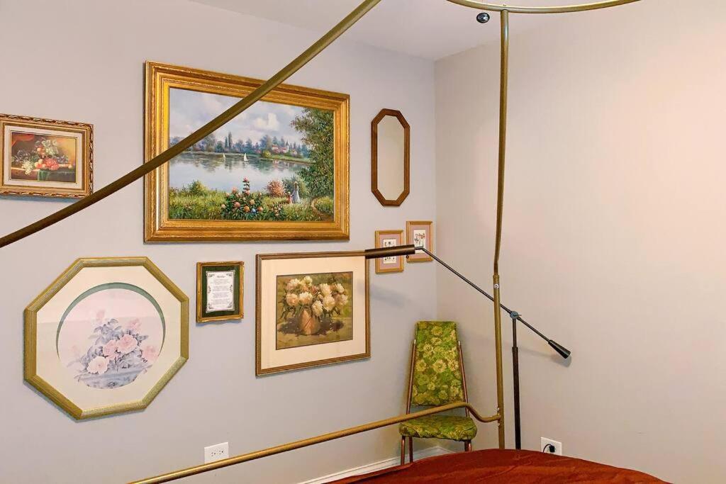 Holiday home Boutique Garden House 3-story Sleeps 12 Chicago