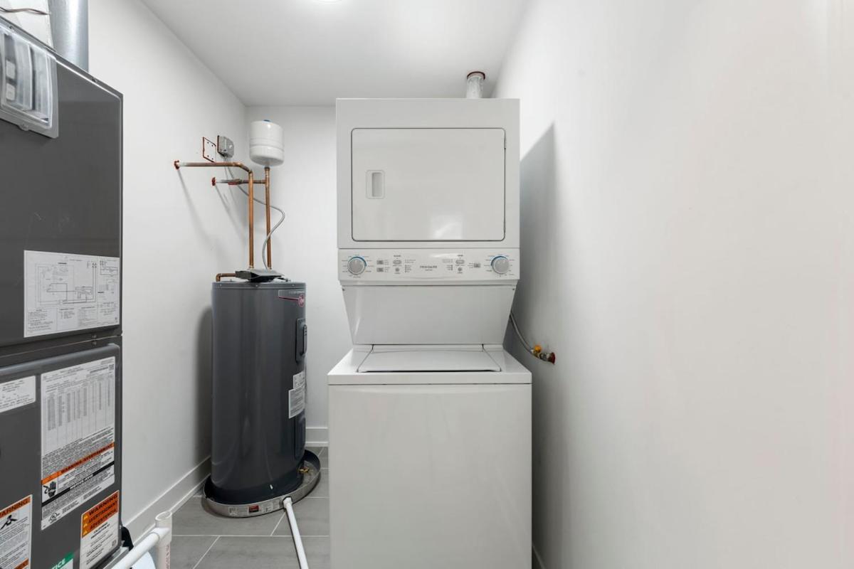 Apartment 2 Bed & 3 Bath Chicago