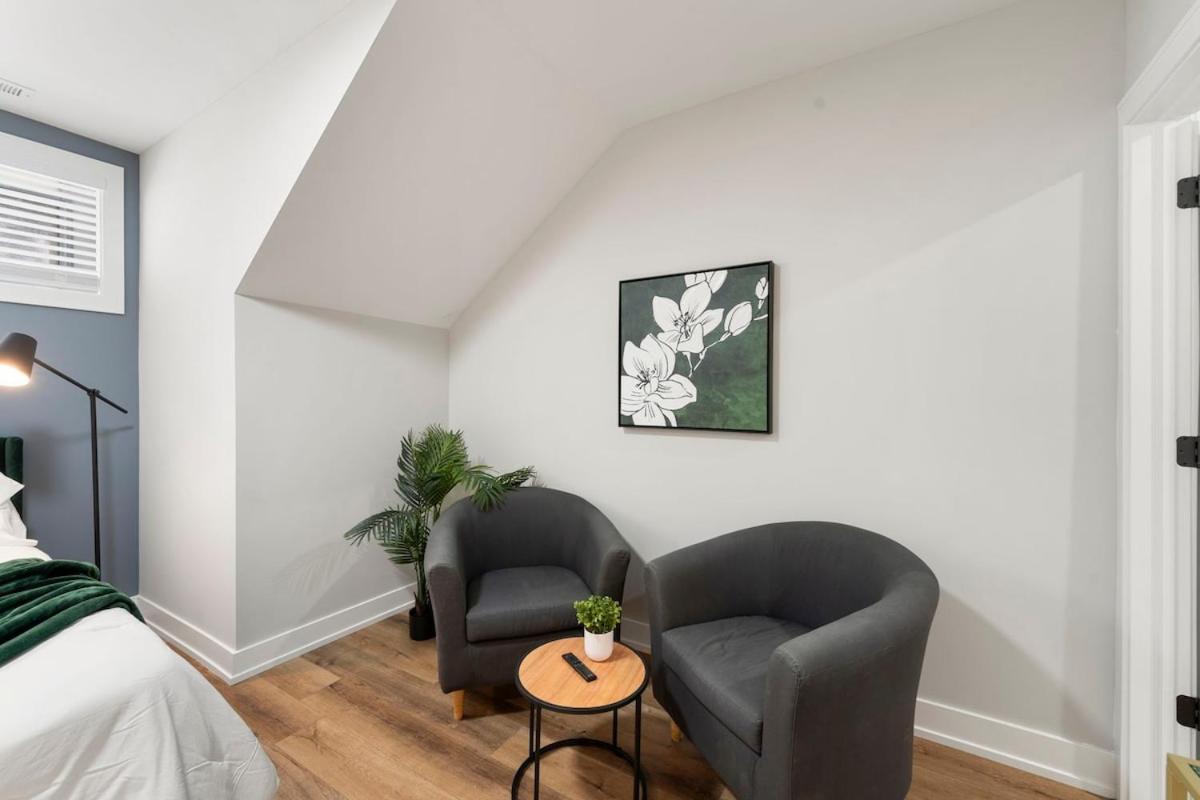 2 Bed & 3 Bath