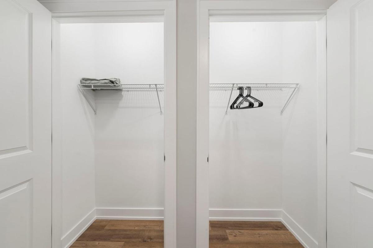 2 Bed & 3 Bath Apartment Chicago