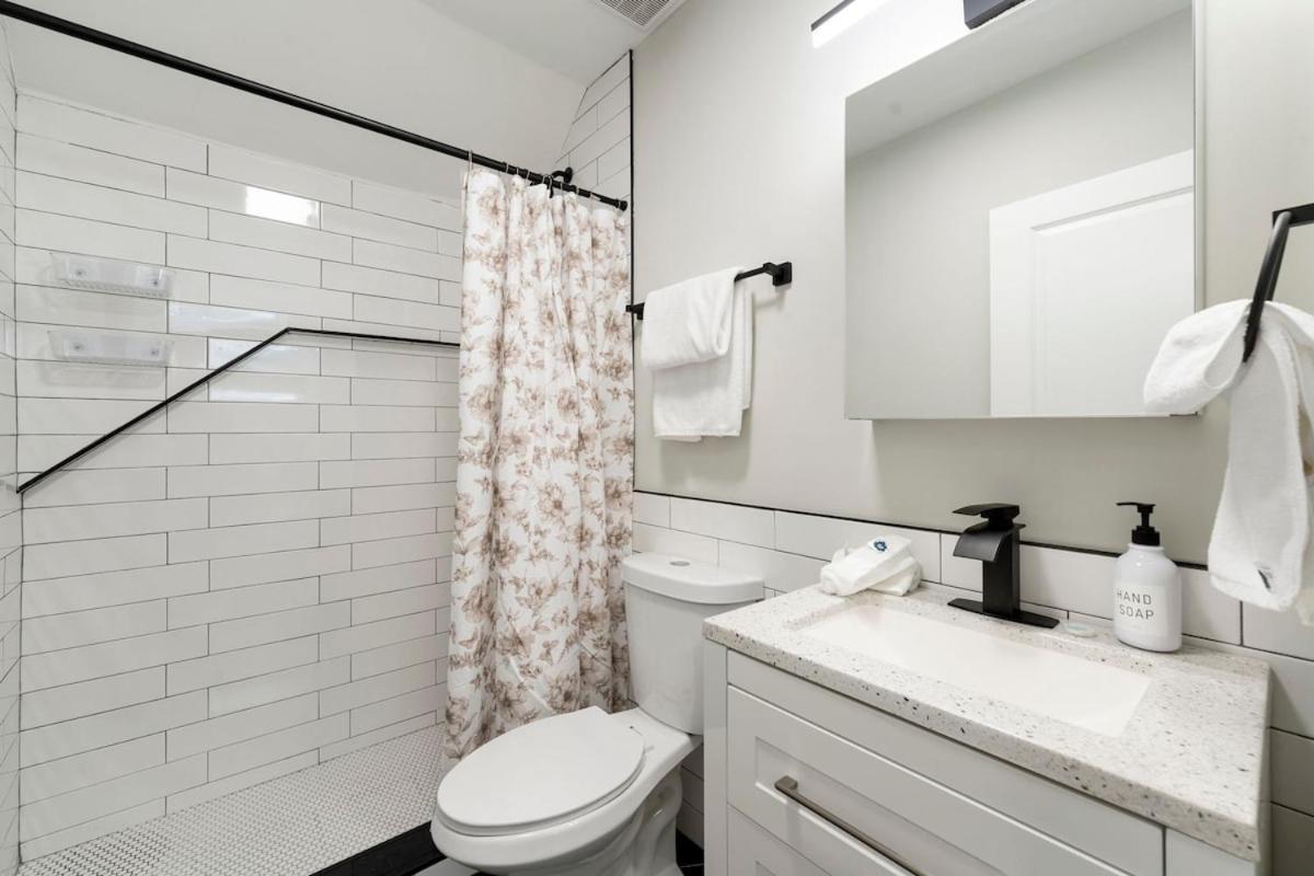 Apartment 2 Bed & 3 Bath Chicago