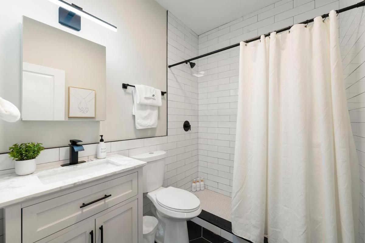 2 Bed & 3 Bath