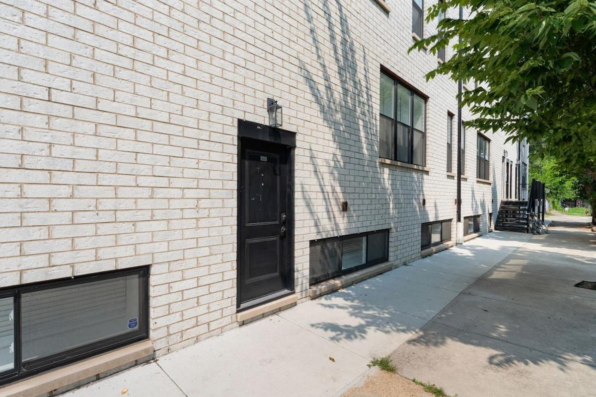 2 Bed & 3 Bath Chicago