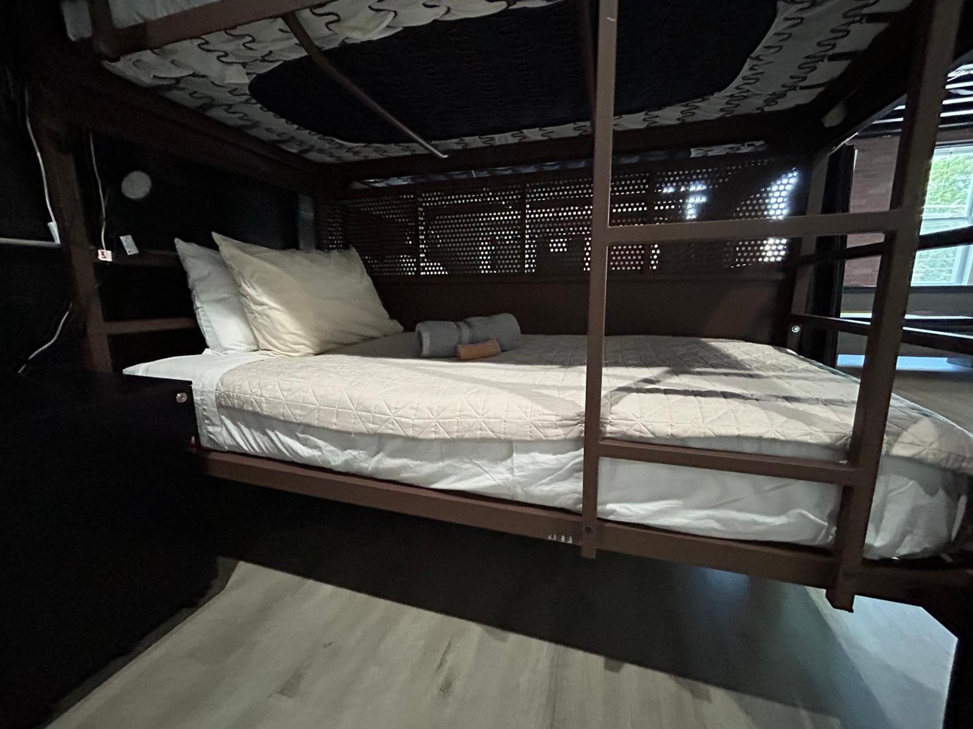 424 Hostel Chicago