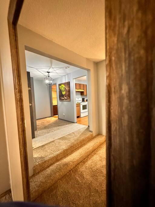 Apartment North Side Escape Modern Near Shops&dining