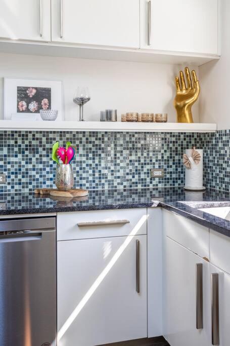 Apartment Duplex 3 Bed 2 Bat Steps From Lincoln Square