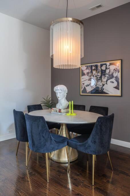 Apartment Duplex 3 Bed 2 Bat Steps From Lincoln Square