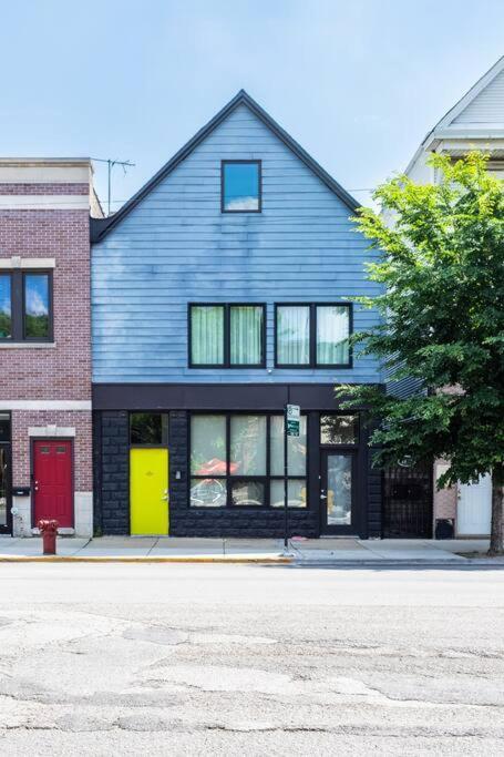 Duplex 3 Bed 2 Bat Steps From Lincoln Square Apartment